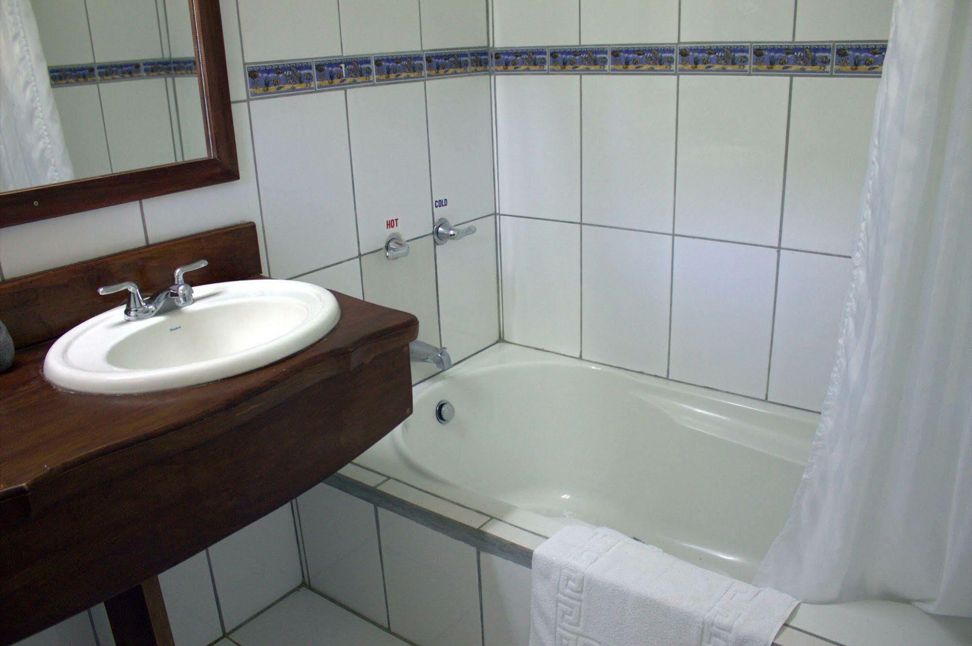 Hotel Bosque Verde Lodge Monteverde Екстер'єр фото